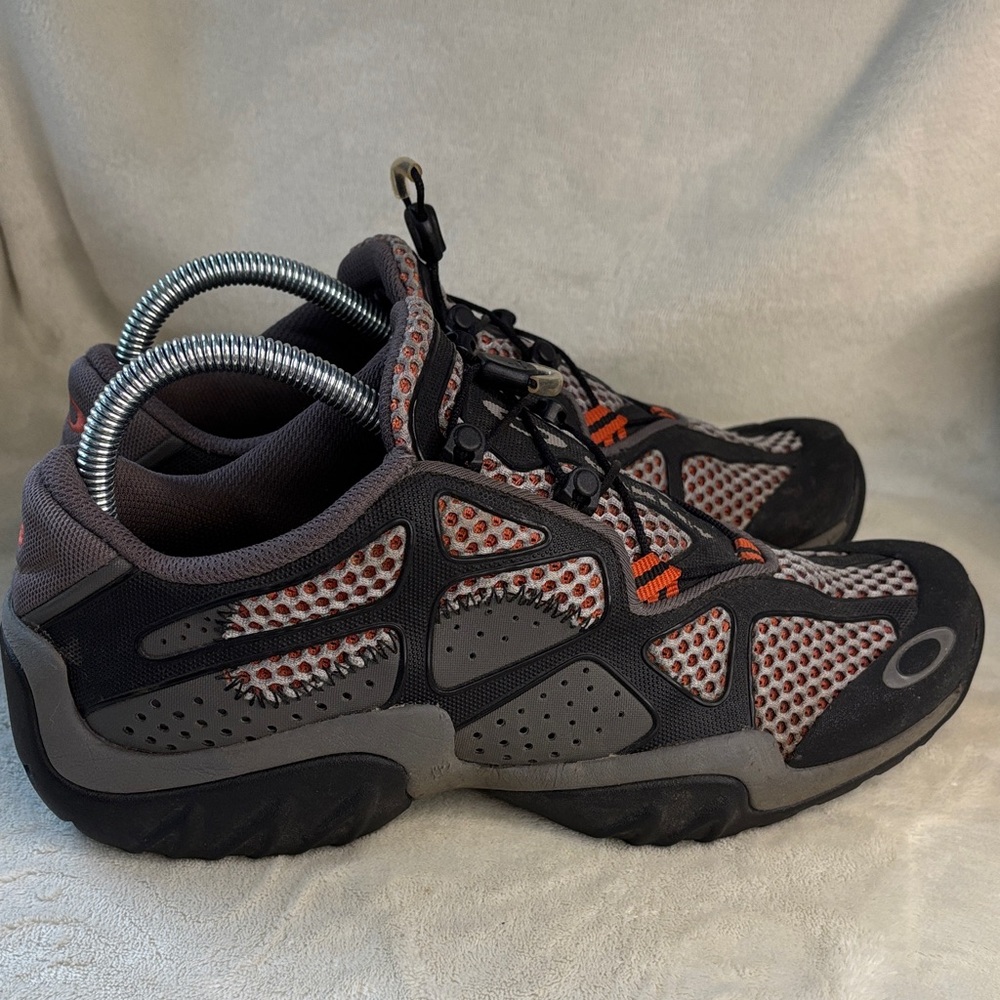 Oakley Men's Bottlecap 2 Active Water Shoes Size 7 Black Gray Orange Hiking